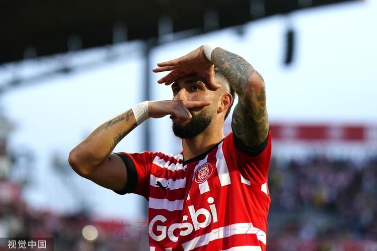 2亿欧! 吉达国民将报价维尼修斯 薪水5年10亿欧 2亿欧! 吉达国民将报价维尼修斯 薪水5年10亿欧